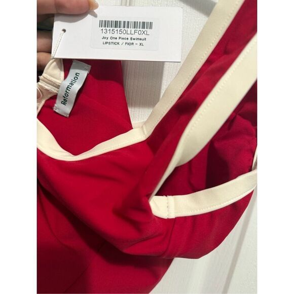 Reformation Joy one piece swimsuit in lipstick fior XL - Picture 5 of 5